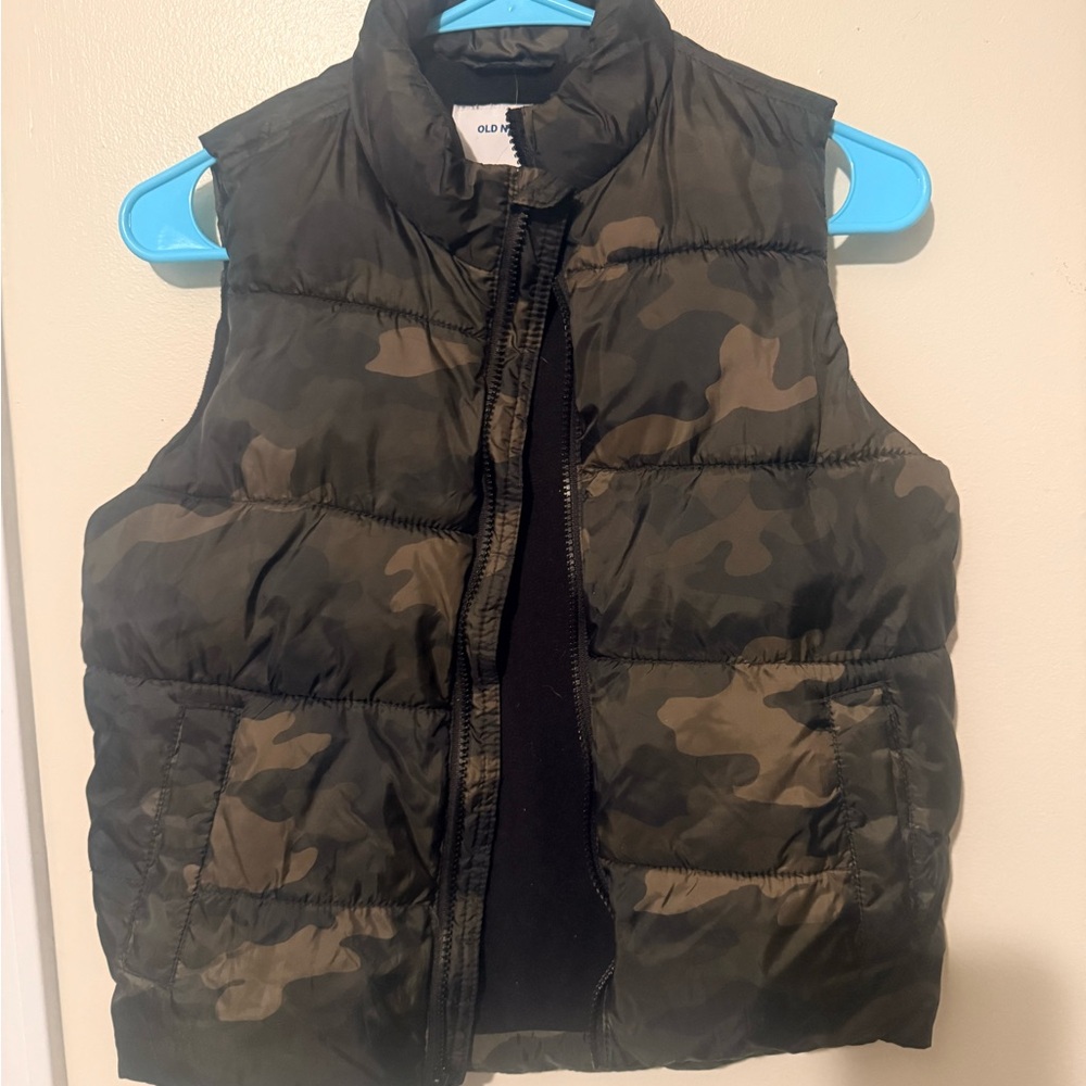 Old Navy Green Puffer Vest